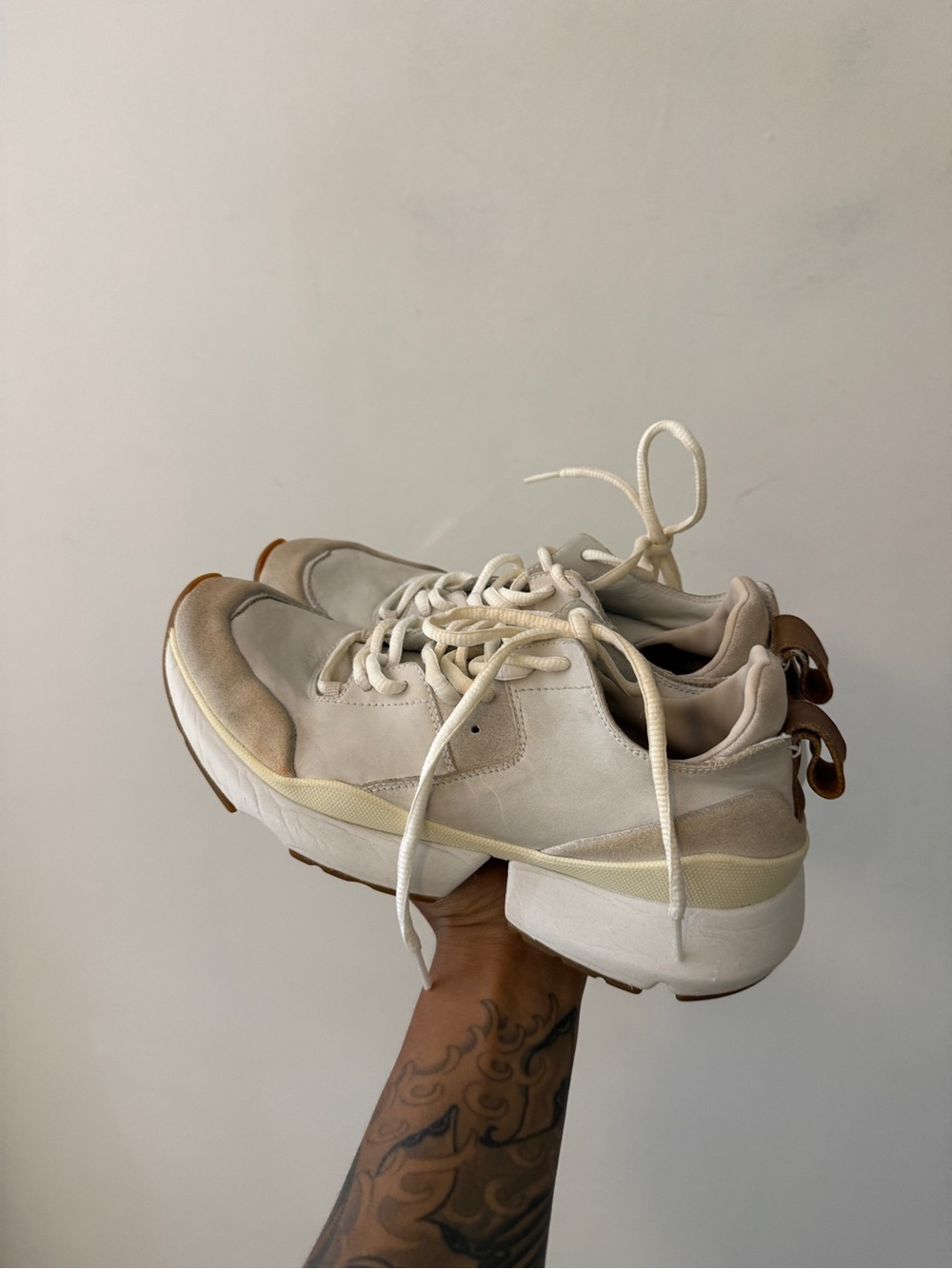 rag & bone White and Tan Low-Top Manston Runner Sneakers - Picture 14 of 14